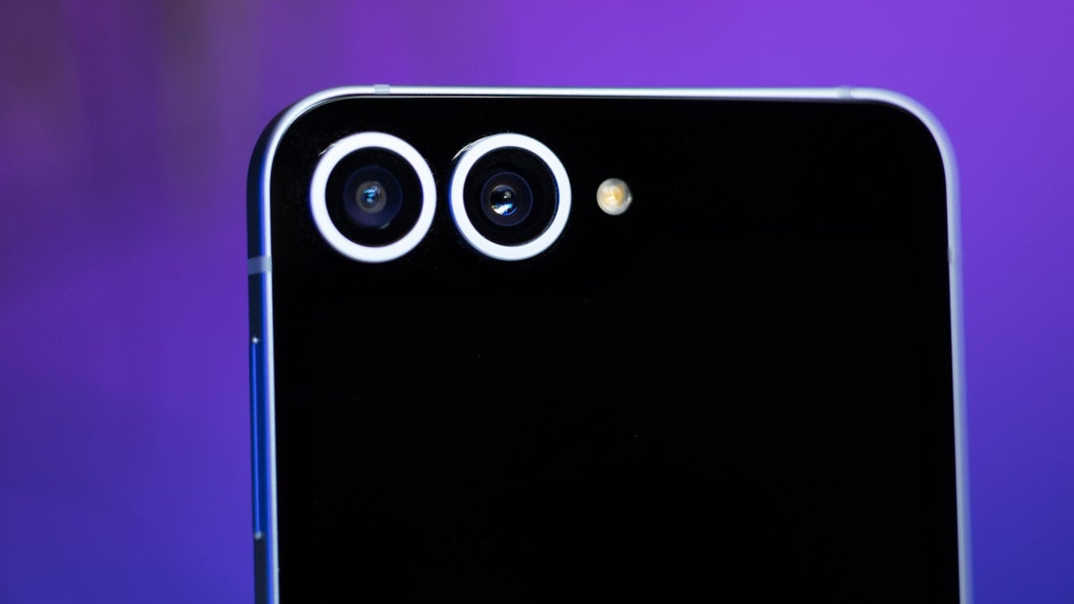 Samsung Galaxy Z Flip 6 rear cameras
