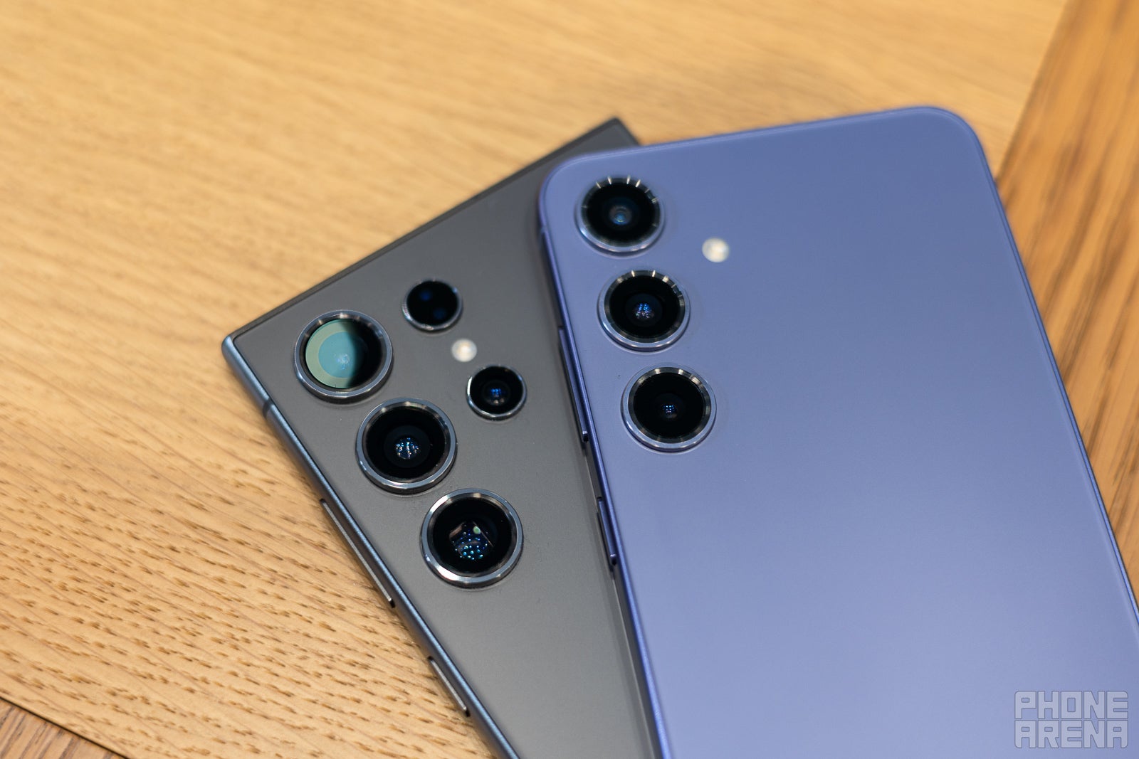 A picture of the camera modules on the Samsung Galaxy S24 Ultra and the Galaxy S24 Plus