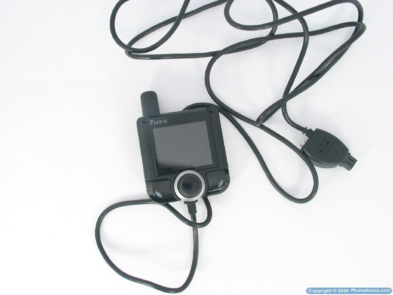 Parrot 3400 LS-GPS Bluetooth Car Kit Review